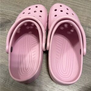 Women's crocs size 8 light pink / purple